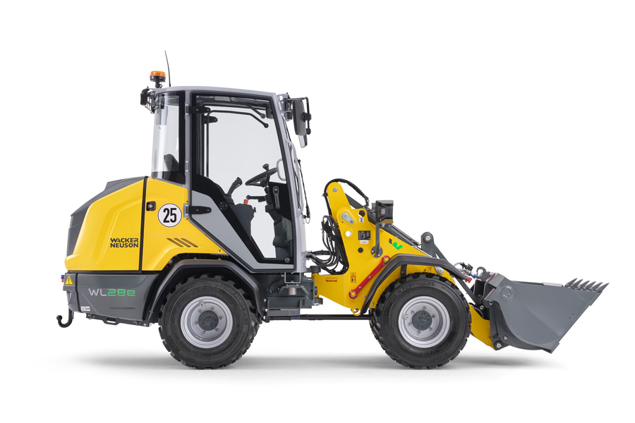 Wacker Neuson wheel loader WL28e with cabin, studio